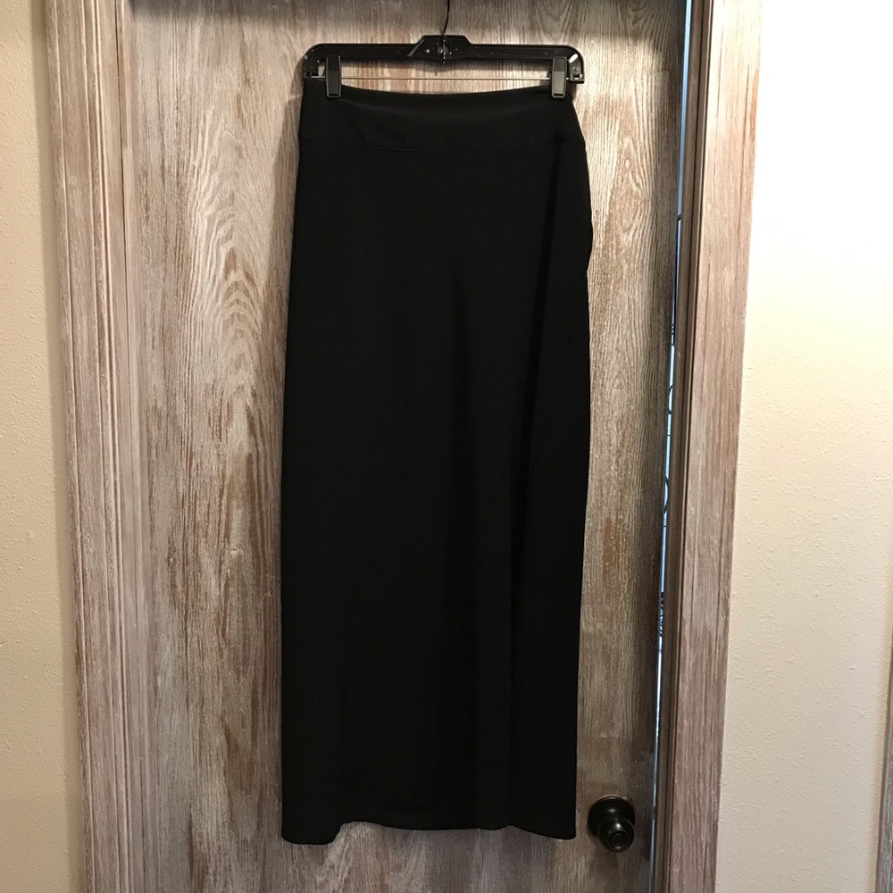 White/Black Market Skirt